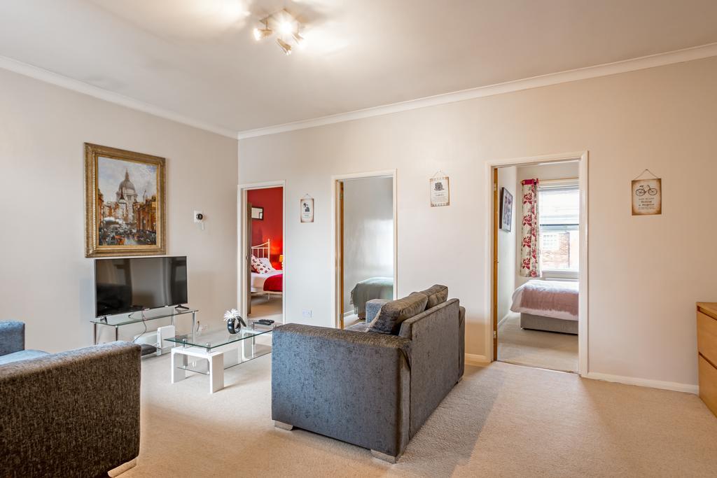 Linslade Apartment - For Groups And Contractors Leighton Buzzard Buitenkant foto